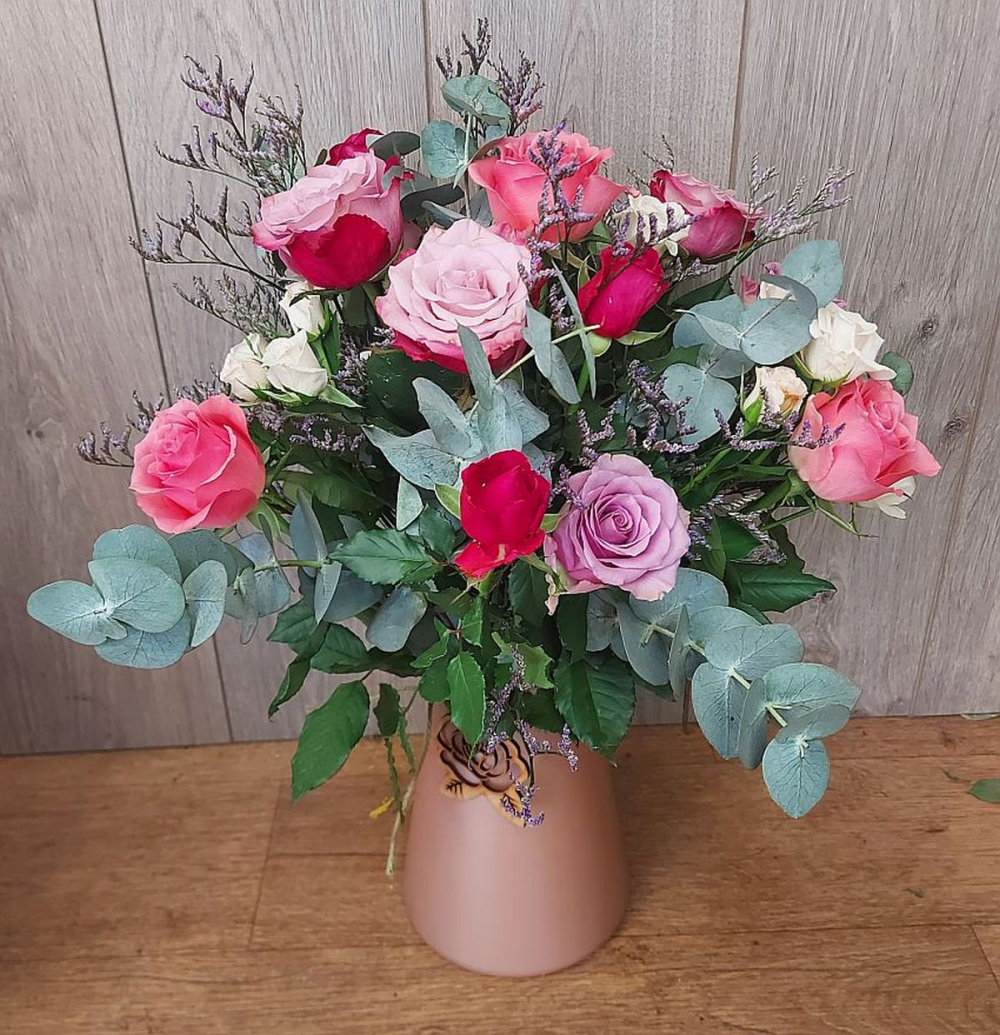 Roses Eco Vase